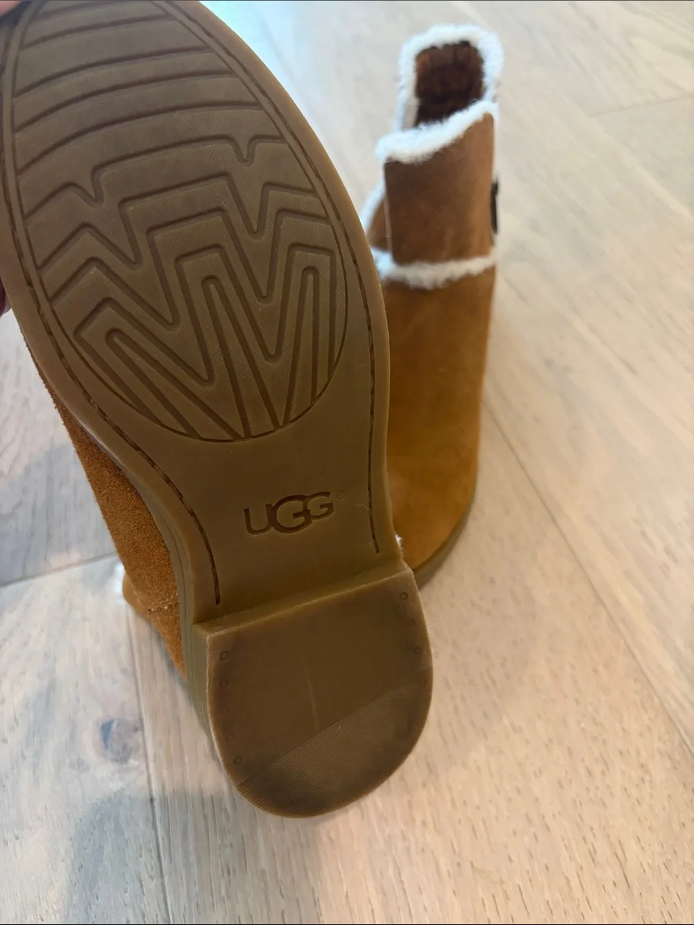 UGG cozy shearling
